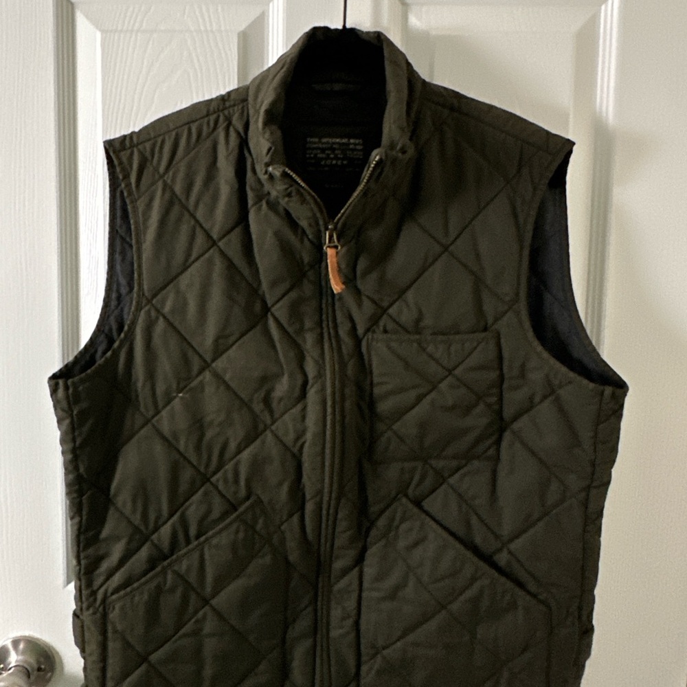 J. Crew Men’s Sussex quilted vest